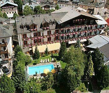 Hotel Neue Post Zell am See Exterior photo