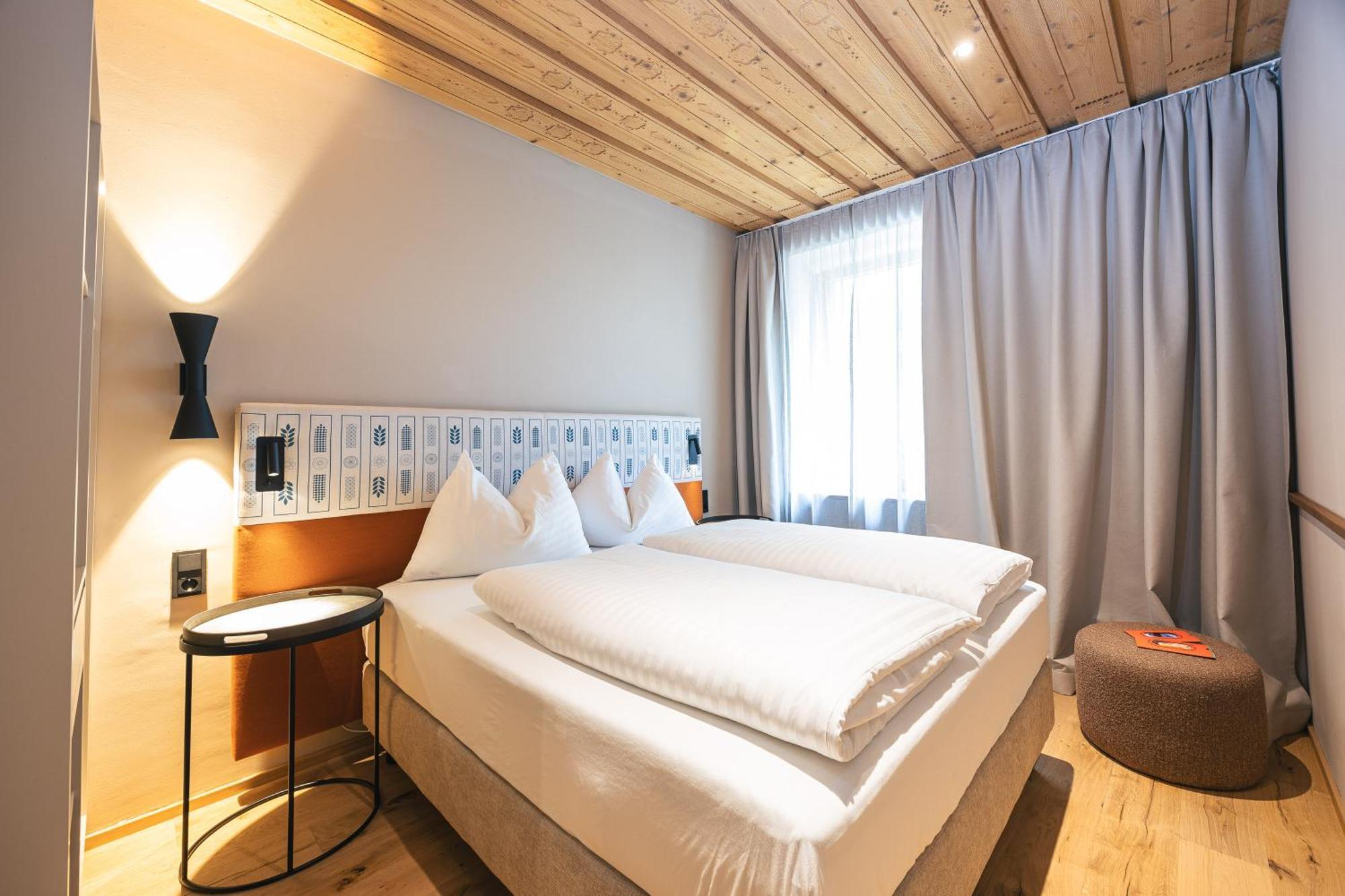 Hotel Neue Post Zell am See Exterior photo