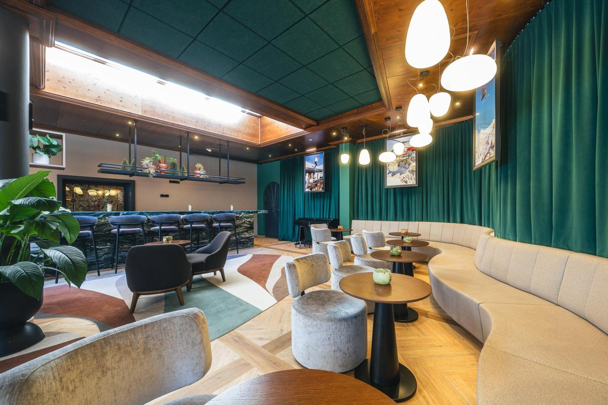 Hotel Neue Post Zell am See Exterior photo